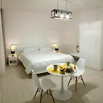 Mya Luxury And Wellness *