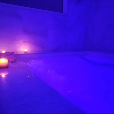 Mya Luxury And Wellness Love hotel